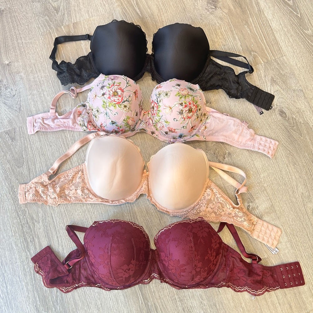 36DDD/E (4) bras all in EUC